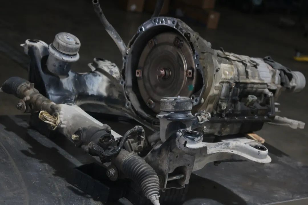 12代皇冠翻新后能开多久,坏掉的车改造成新车