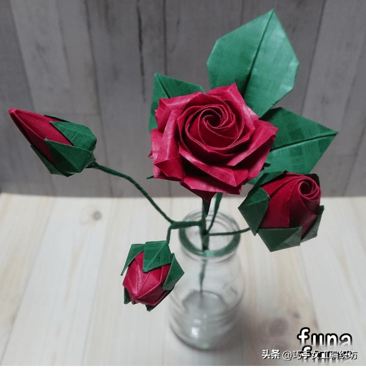 一张纸可以折一朵花,一张纸就可以叠的玫瑰花