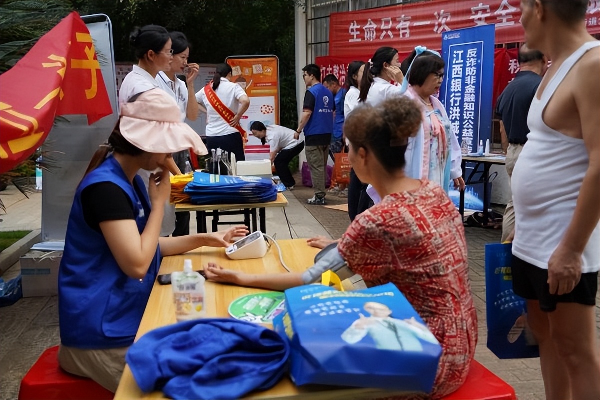 五社联动社区公益项目方案,五社联动聚合力社工服务暖民心