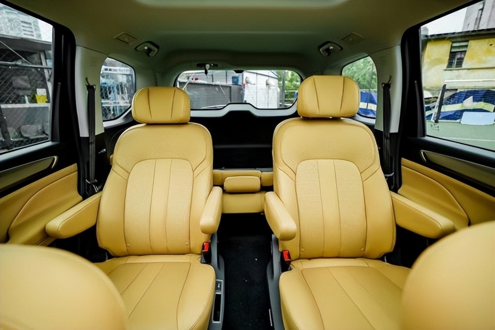 传祺m6pro一体式车顶行李箱,鸿星尔克潮牌联名