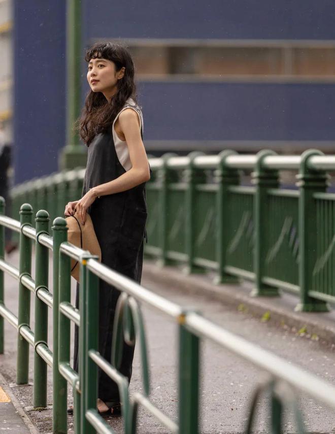 背带裙气质穿搭女,背带裙穿搭夏季收腰显瘦