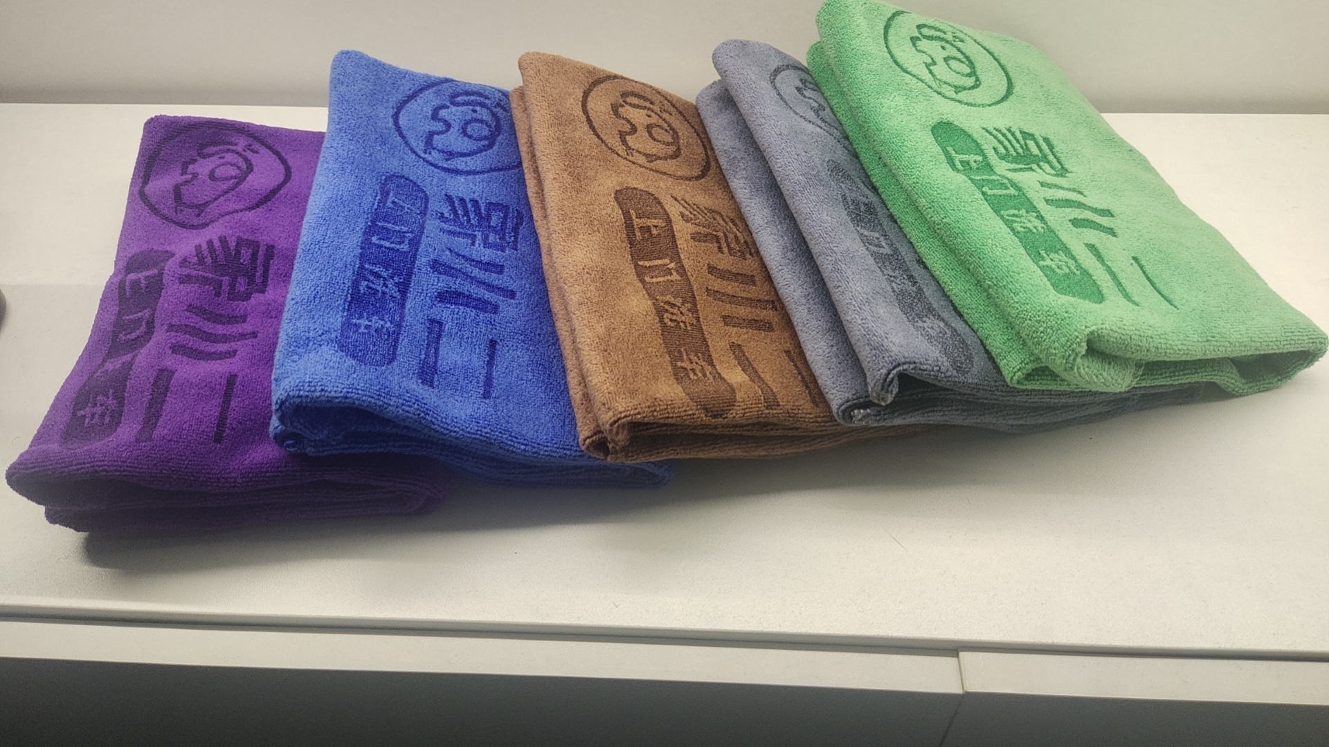 在家自己洗车需要哪些实用工具,自己在家洗车需要买哪些工具