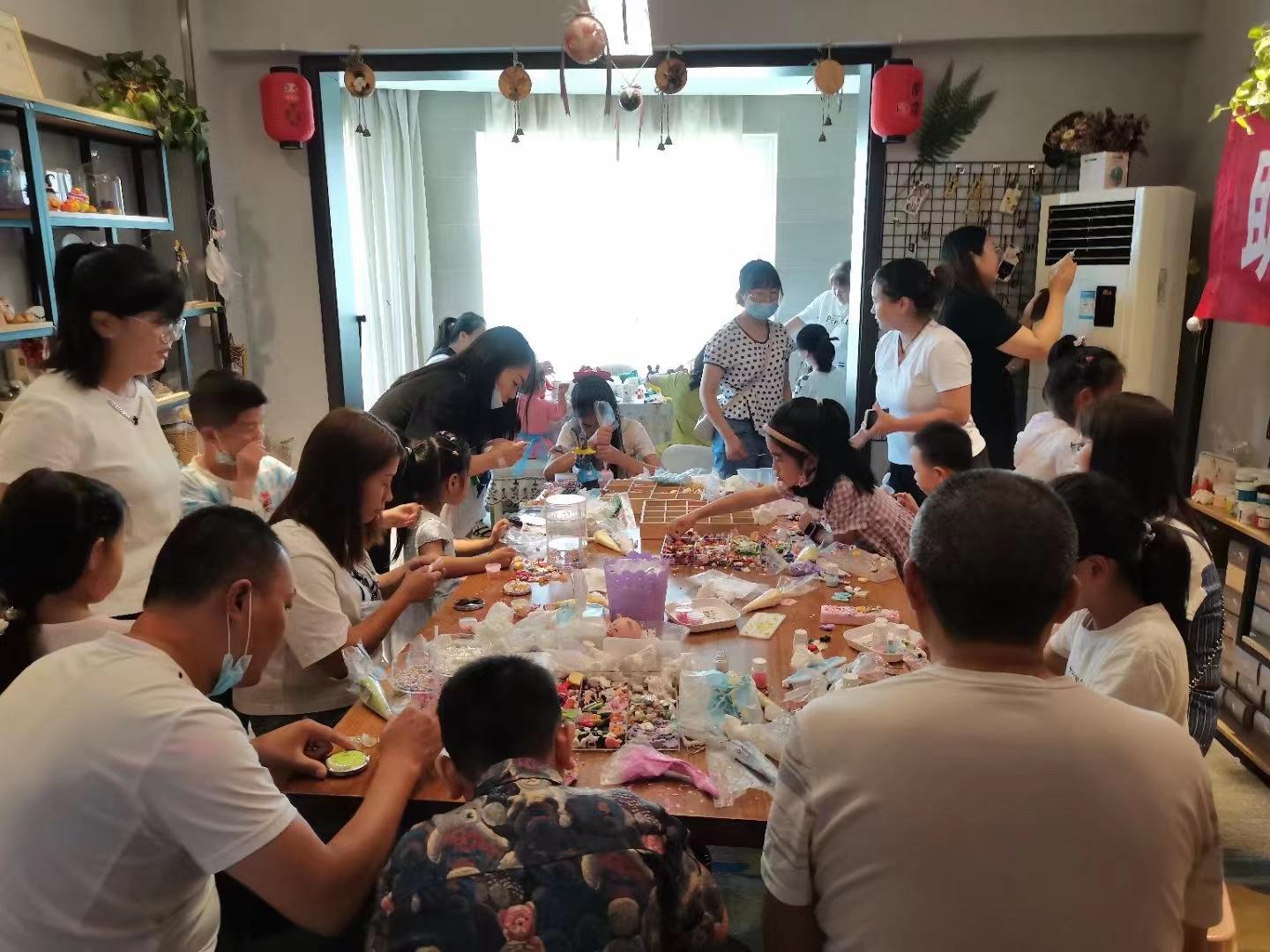 边带孩子边创业适合宝妈的好项目,宝妈创业小投资项目