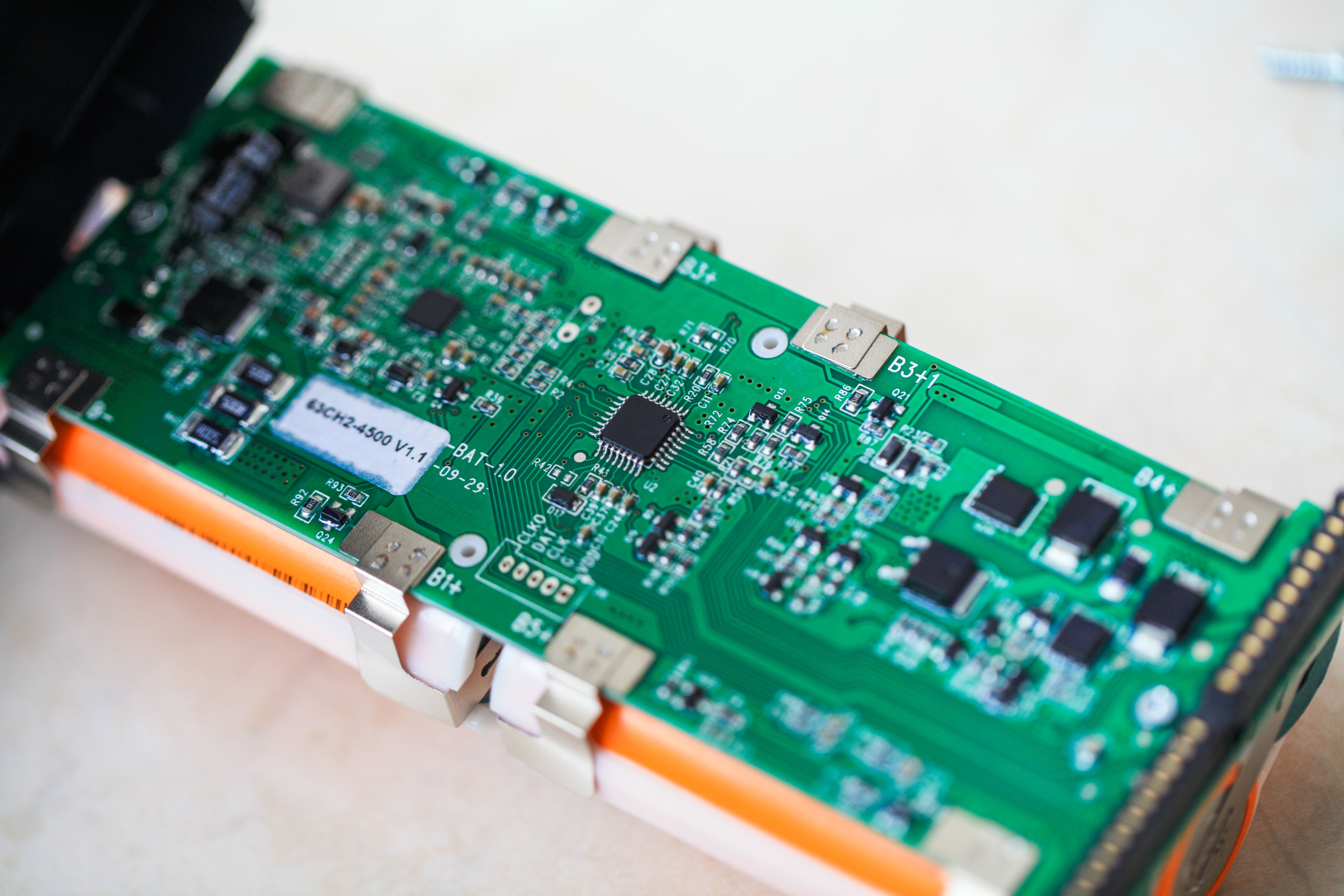 洗地机洗地板好用吗,洗地机地板顽固污渍测评