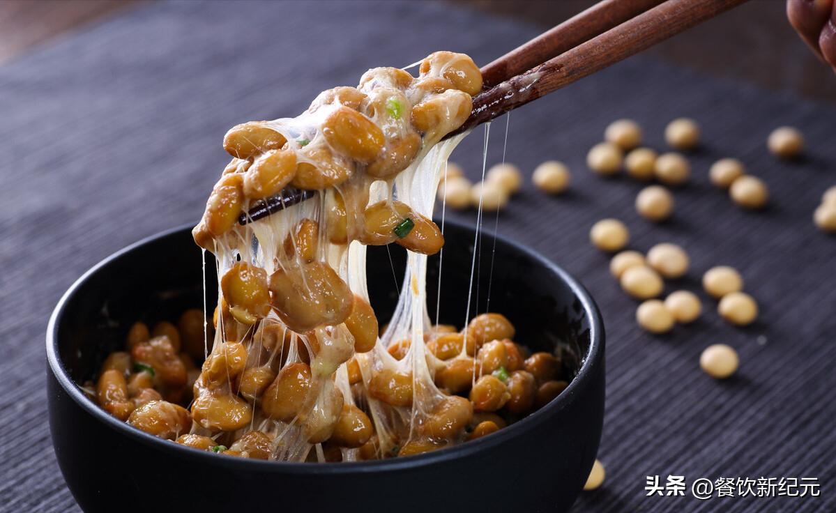 四大难吃的小吃螺蛳粉,顶级美食螺蛳粉为什么会那么臭