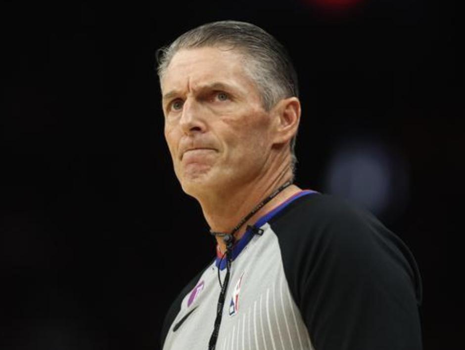 福斯特裁判肖华,肖华谈保罗福斯特