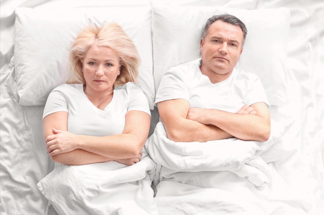 女性老是放屁而且很臭怎么解决,女性经常放屁但又不臭是什么原因