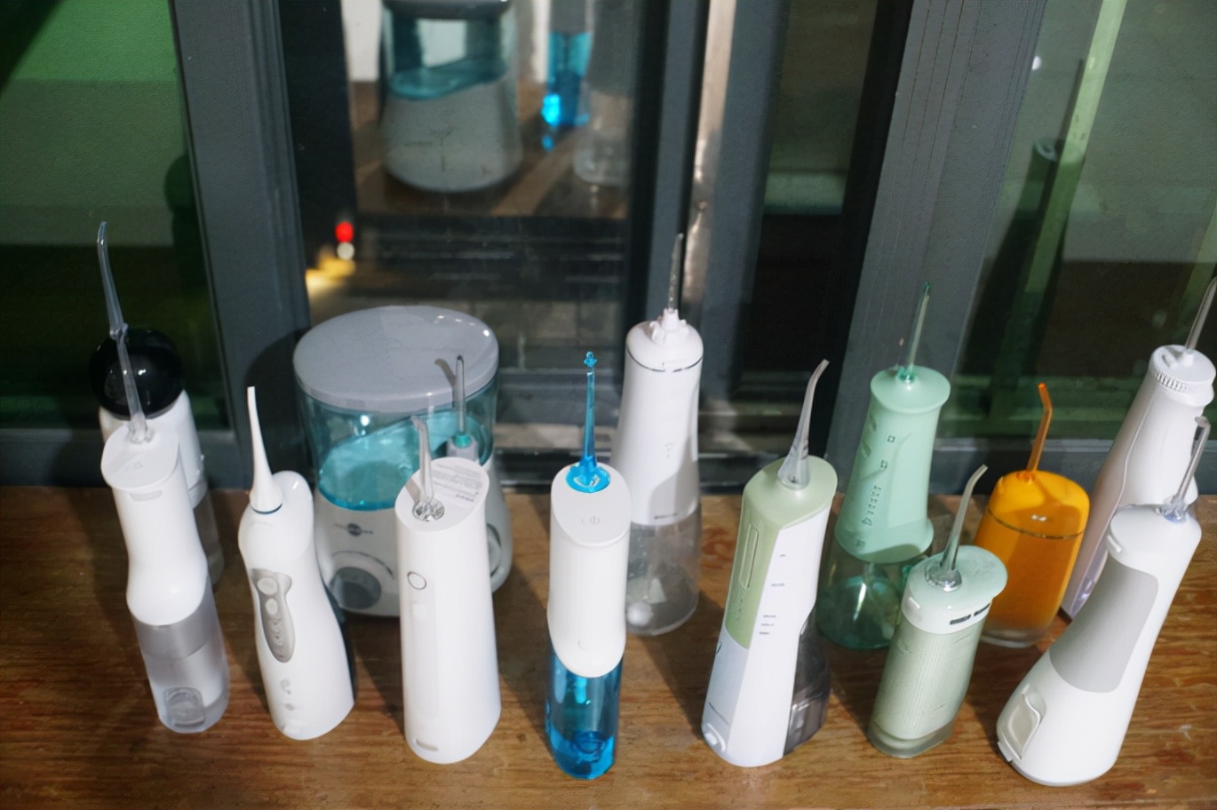 圣诞节礼物送朋友什么冲牙器好？口腔林敏避坑指南