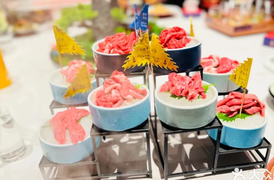 吃老北京铜锅涮肉长视频,吃老北京铜锅涮肉