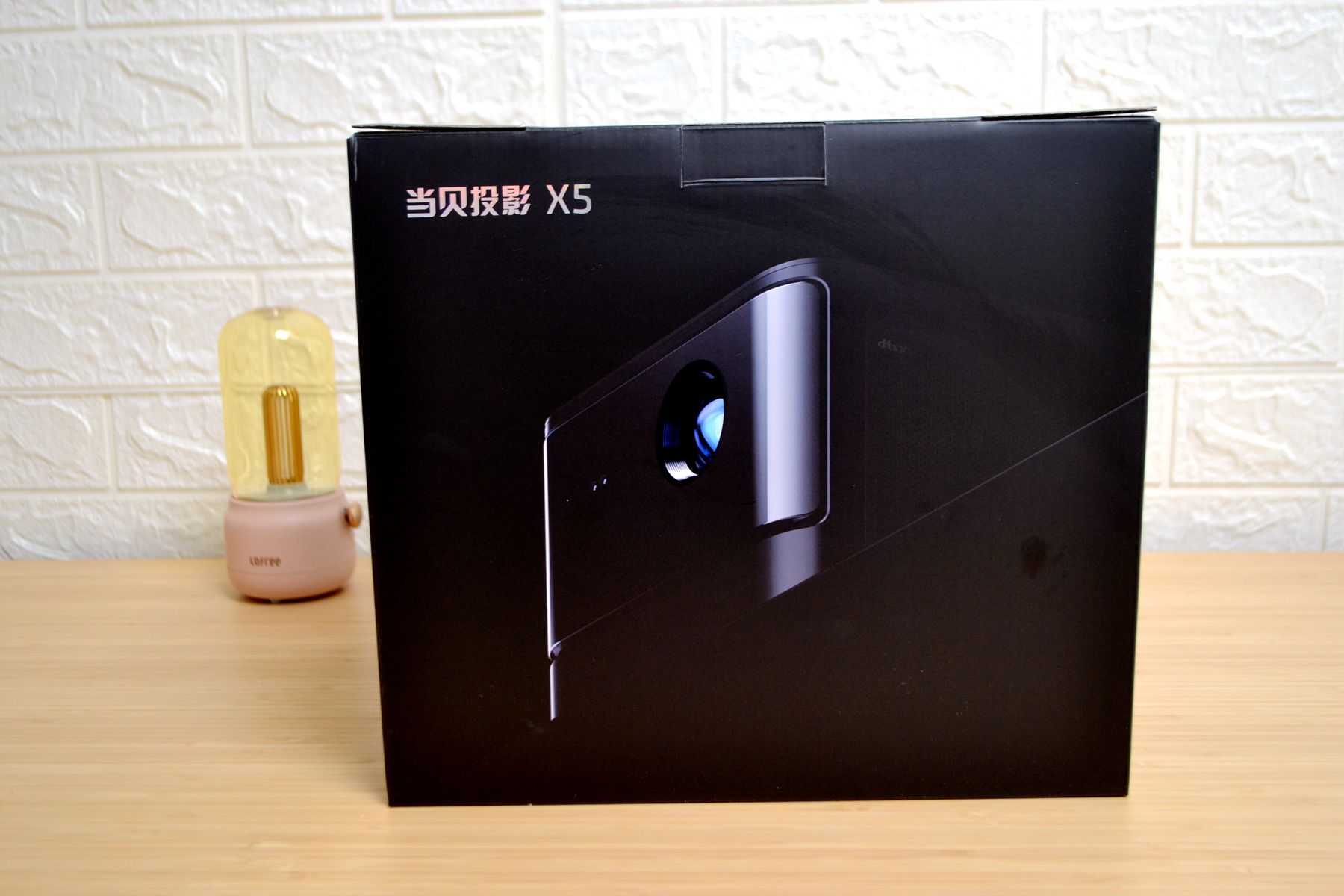 当贝x5投影500寸效果,当贝x5ultra4k投影仪测评