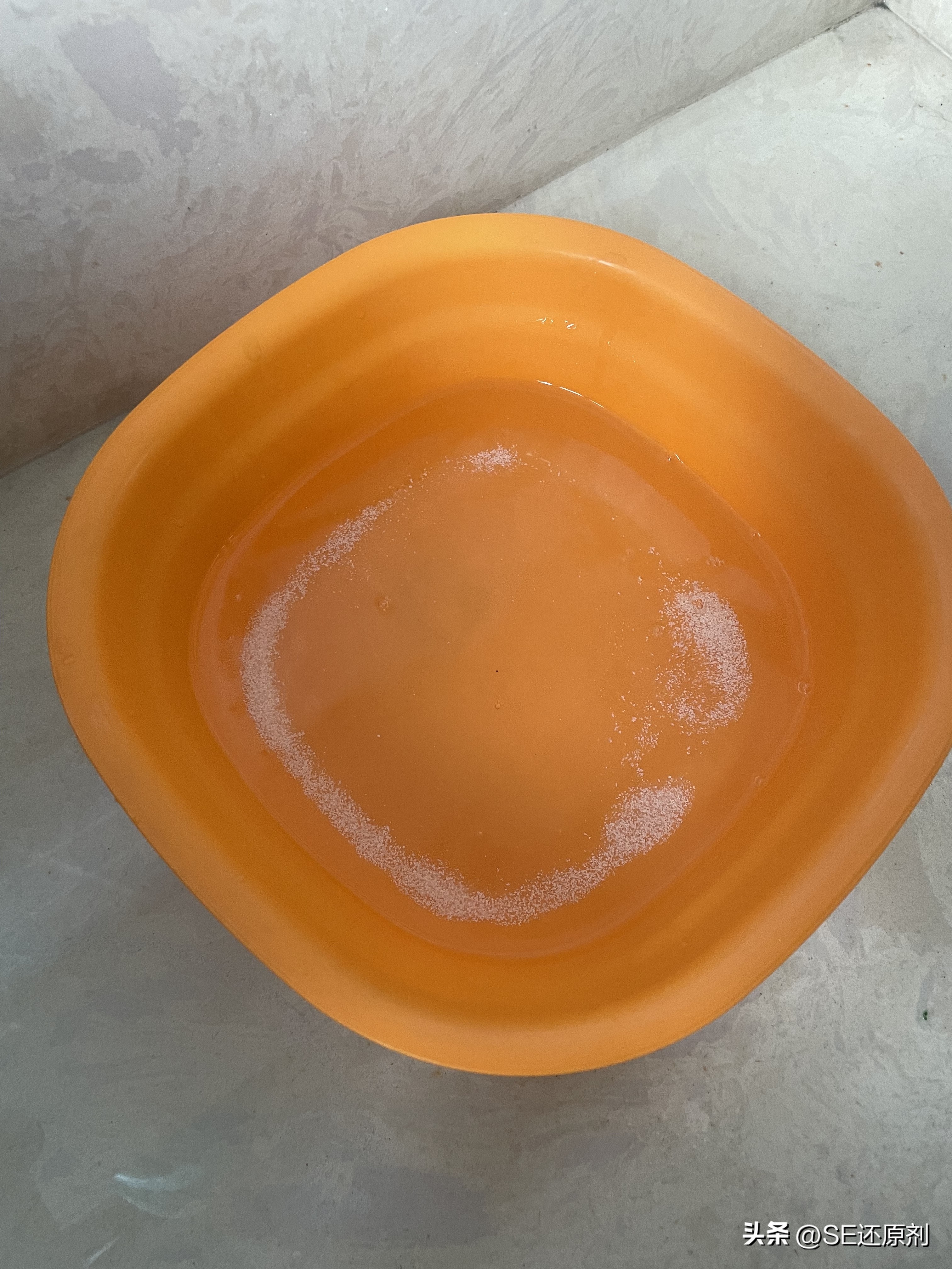 用了去斑灵衣服被染色了怎么清洗,衣服混在一起染色了怎么样清洗掉