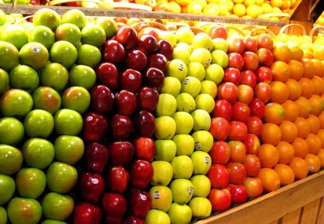 儿媳买高档水果，我尝了一个，她3天不理我，儿子扬言送我回乡下