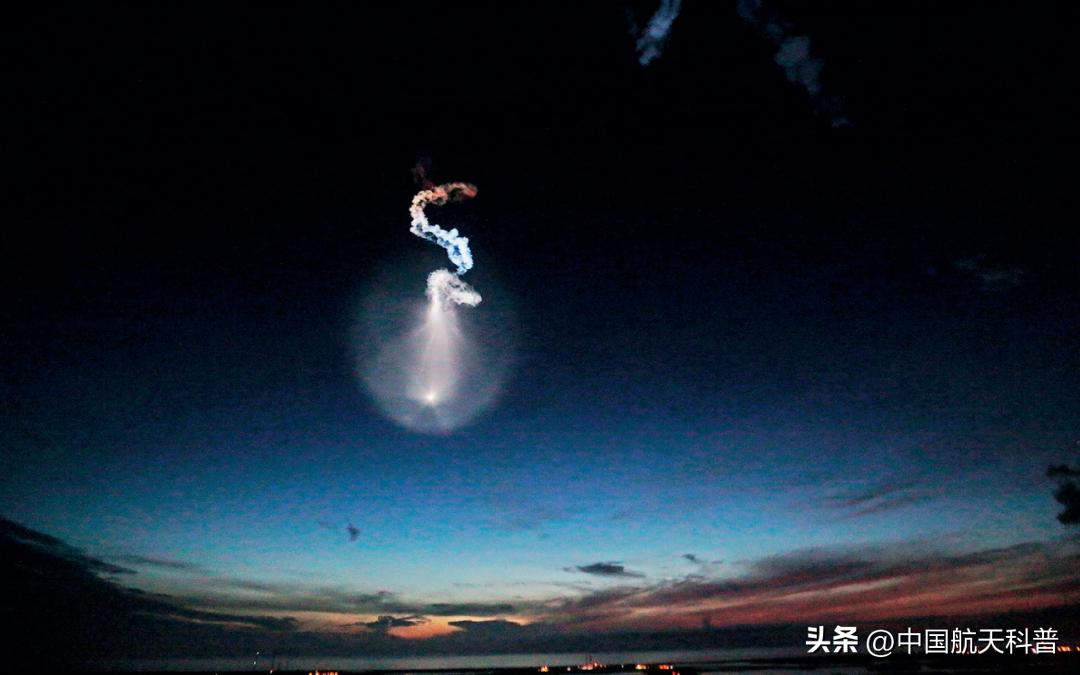 不明火箭云,罕见的火箭云