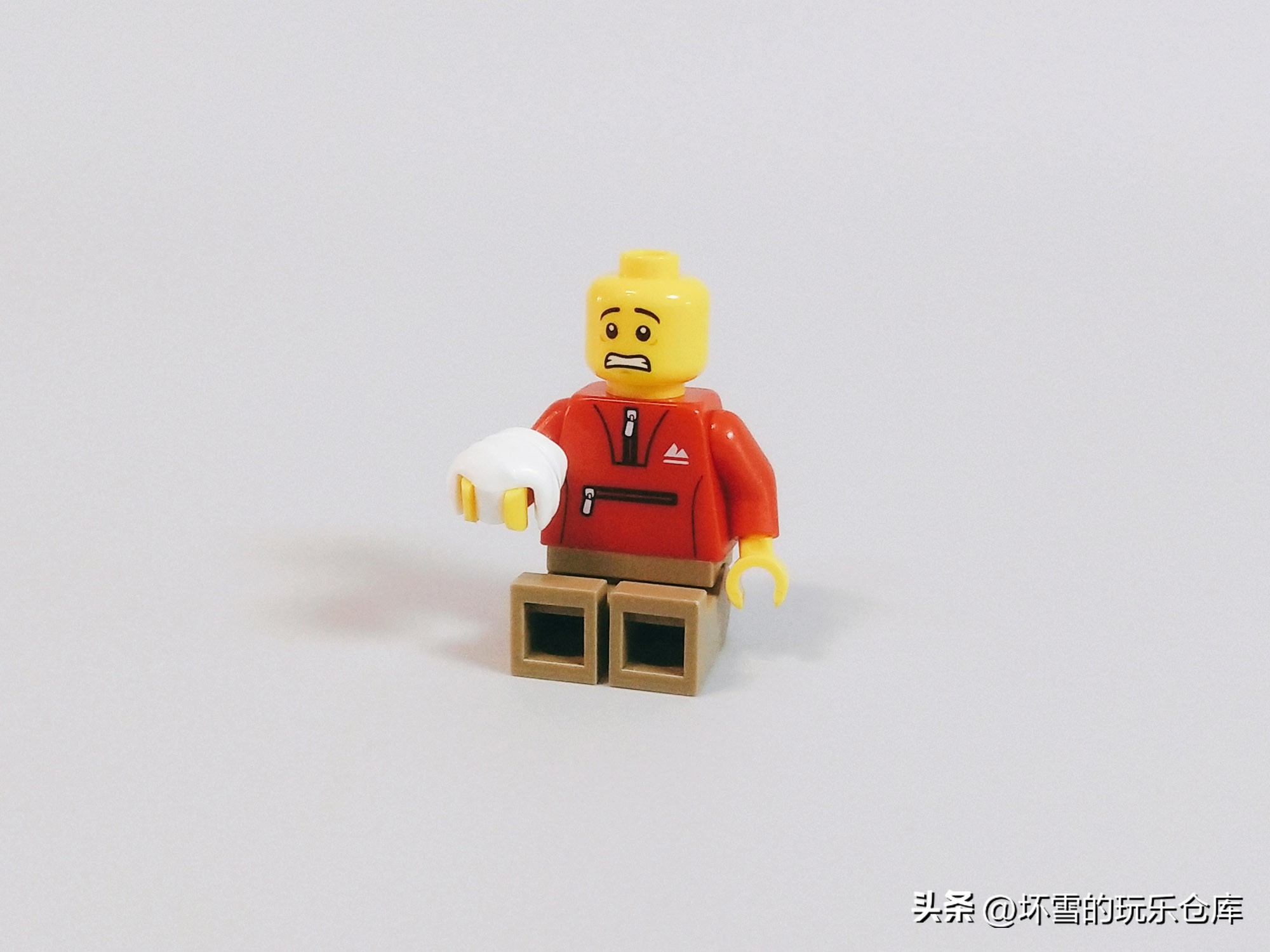 乐高赠品零件分哪盒,乐高赠品救护车