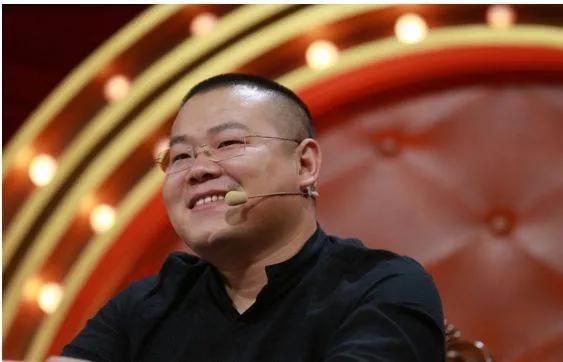 当年的春晚小品是有多敢说,国足临门一脚哪一脚最臭小品