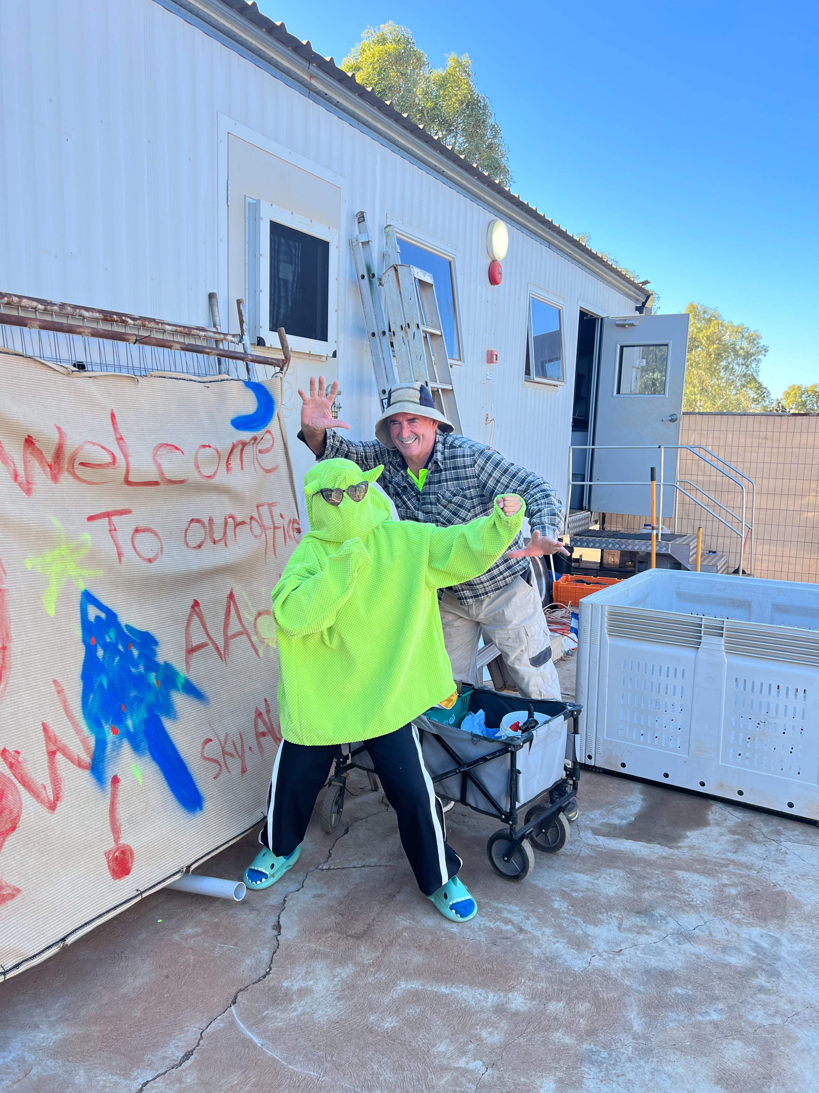 黄嘻嘻在澳洲,黄嘻嘻的澳洲闯荡记