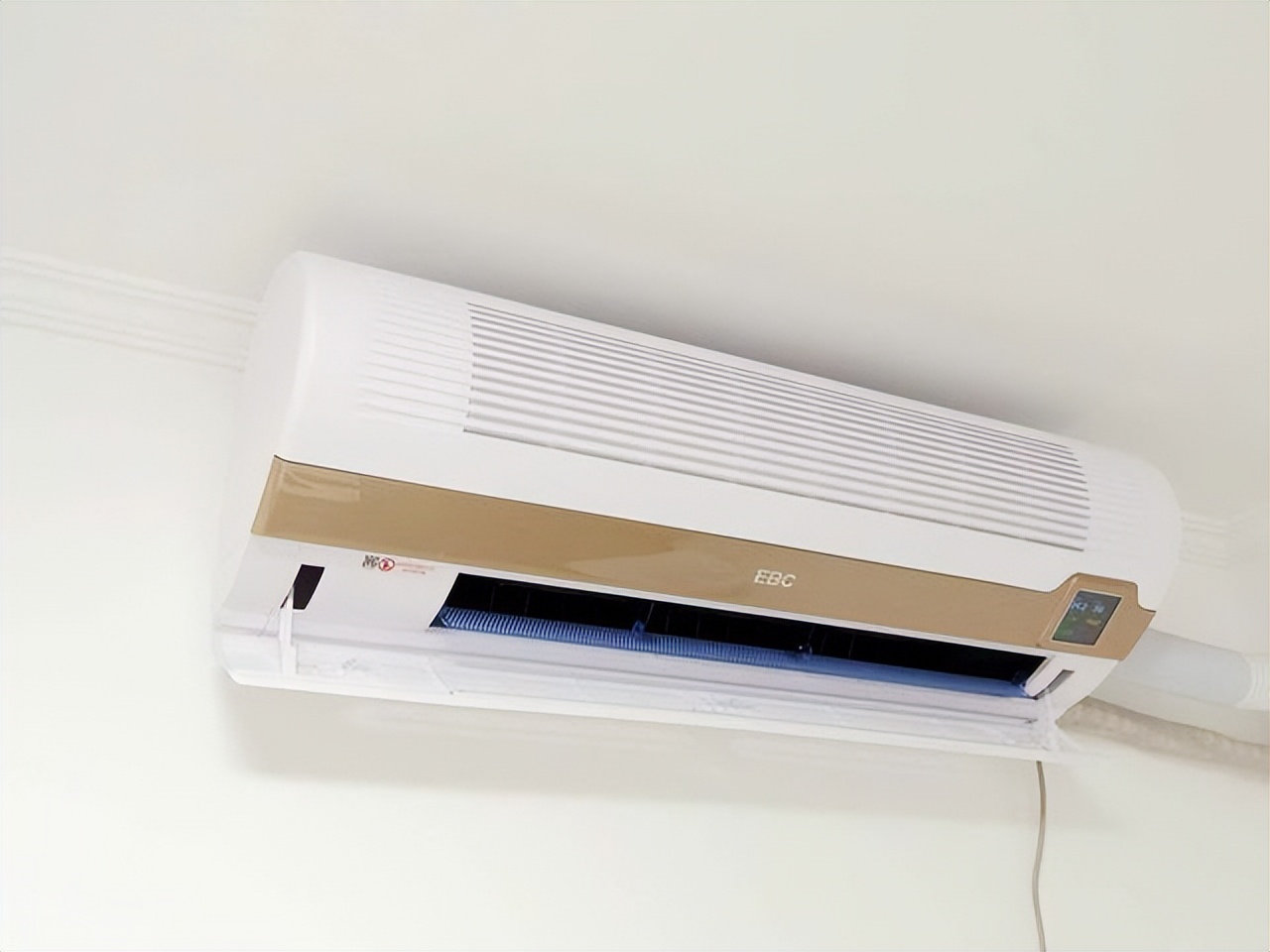 空调自清洁是交智商税吗,空调防直吹功能是交智商税吗