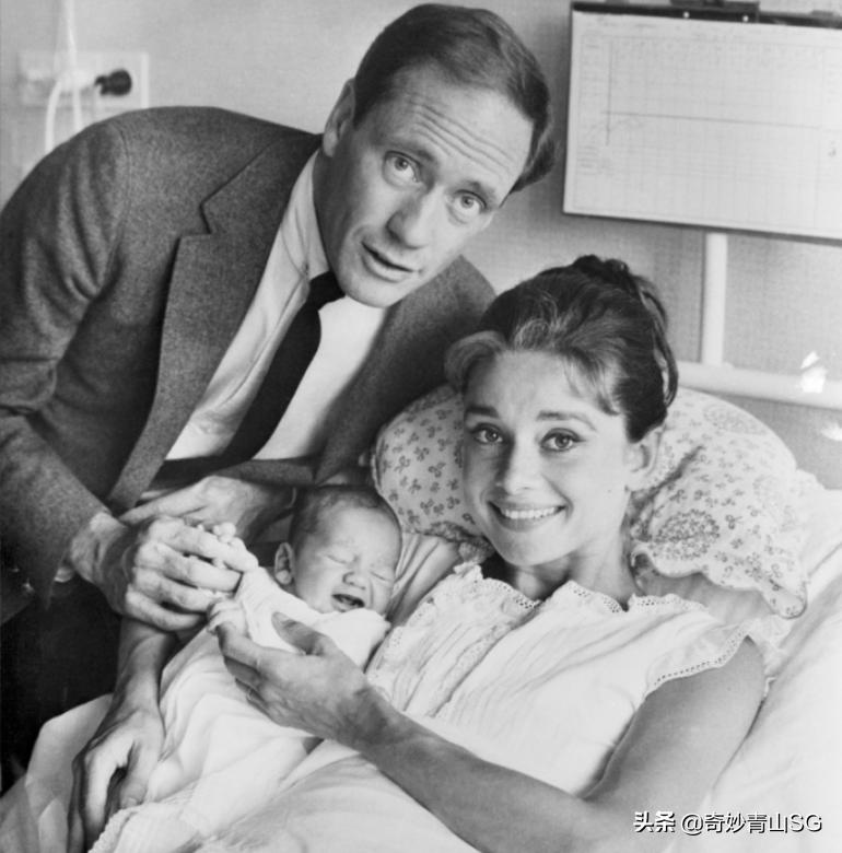 奥黛丽赫本的故事电影在哪看,纪梵希和奥黛丽赫本的故事