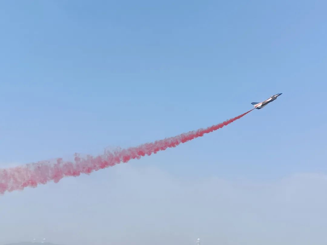 真我10pro超清三摄都有哪些,真我10pro手机一亿像素