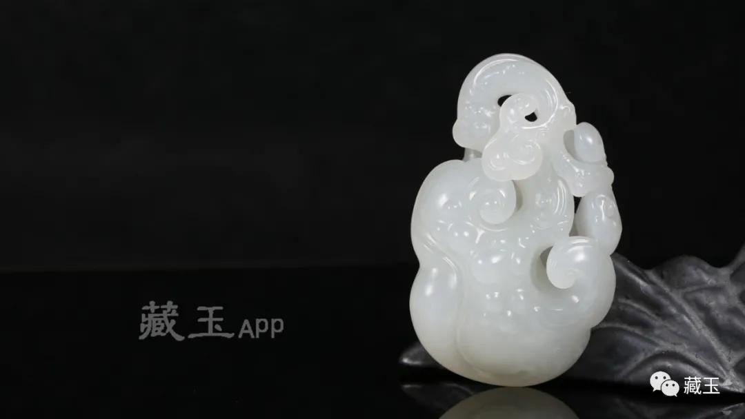 和田玉顶级山料价格表,顶级的和田玉山料是什么样的