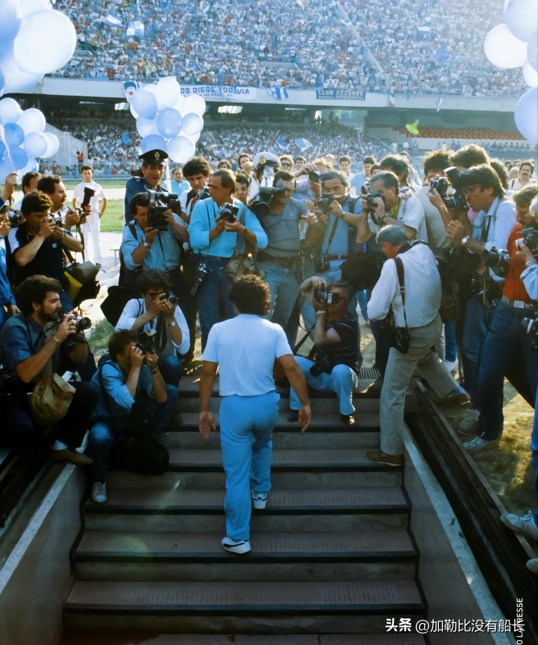 纪念阿根廷传奇马拉多纳,36年阿根廷