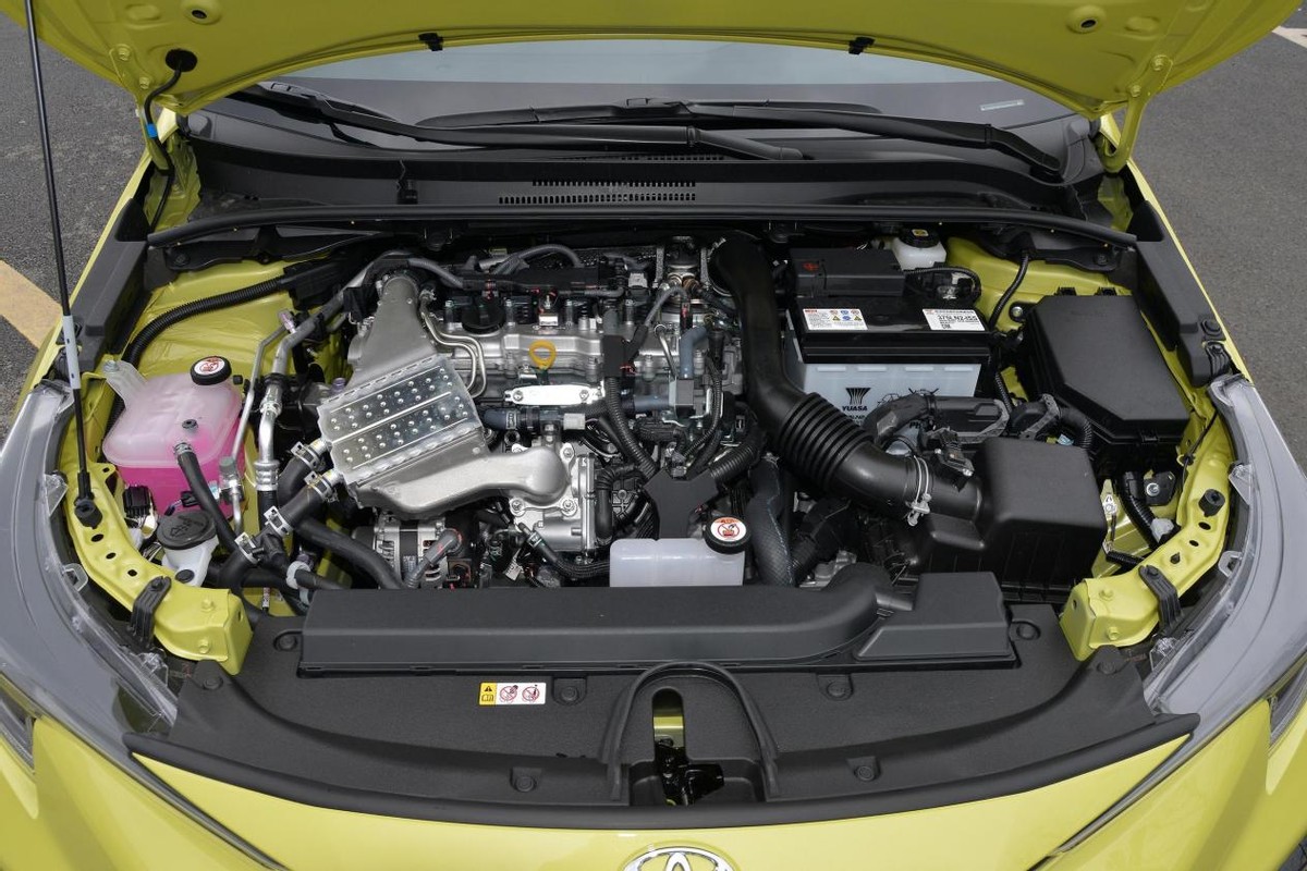 试驾最新款丰田雷凌,售198-158万广汽丰田新款雷凌上市