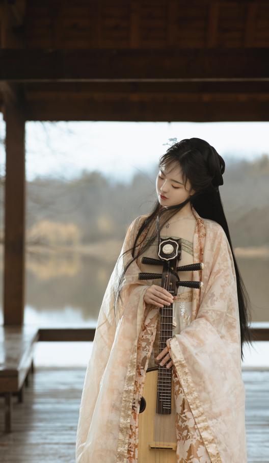 国风达人@中阮可梦：用直播让人们重新爱上“阮”