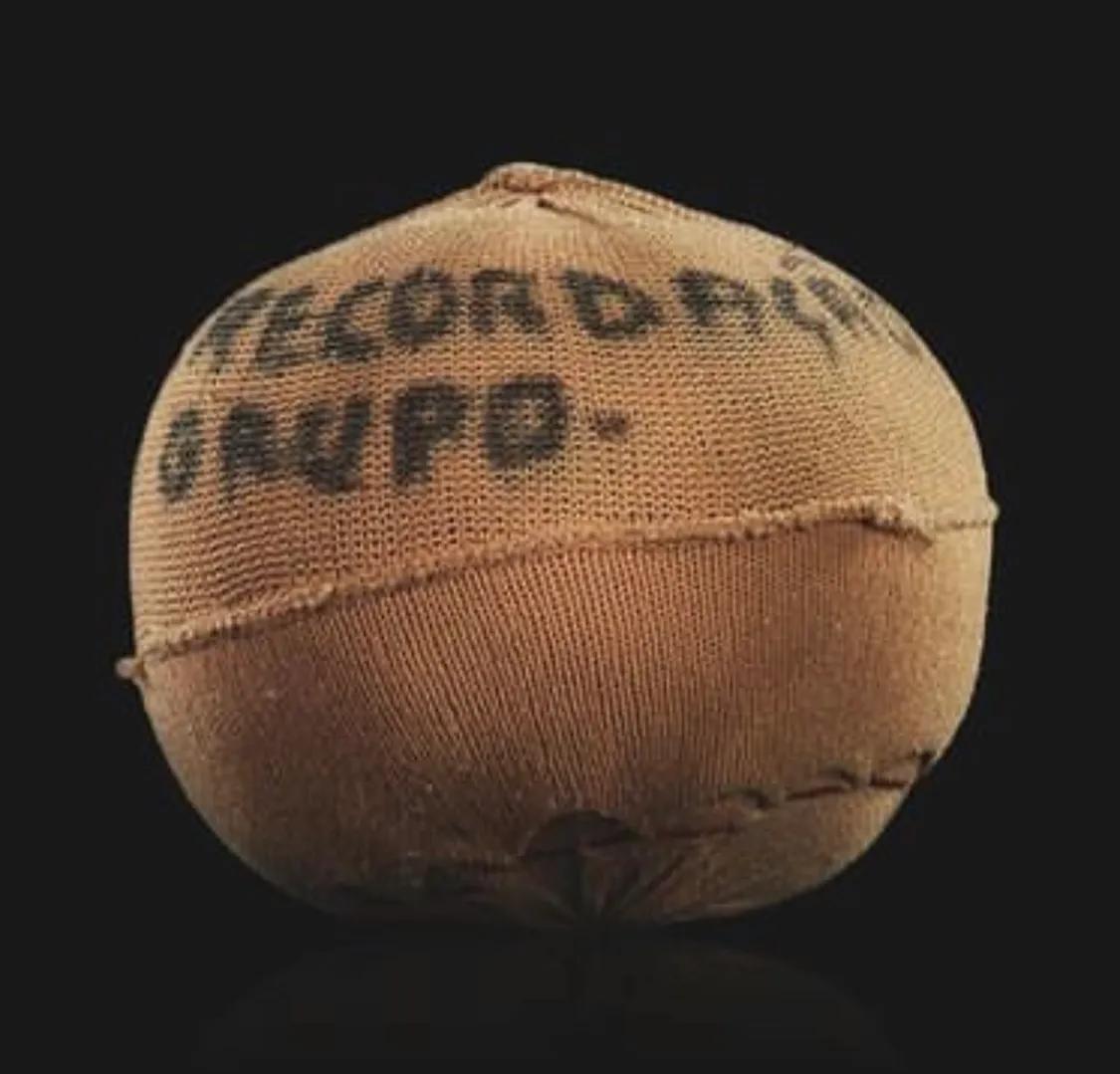 球王贝利第三任妻子,球王贝利结过几次婚