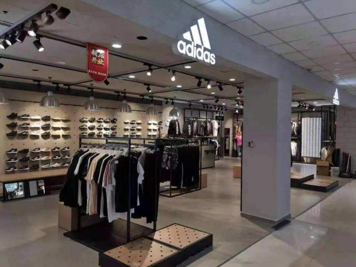 耐克掉牌,耐克平价倒闭款