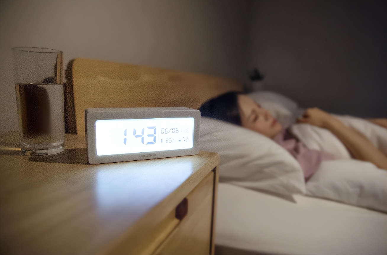 花茶失眠多梦,失眠多梦易醒用什么泡水喝有效