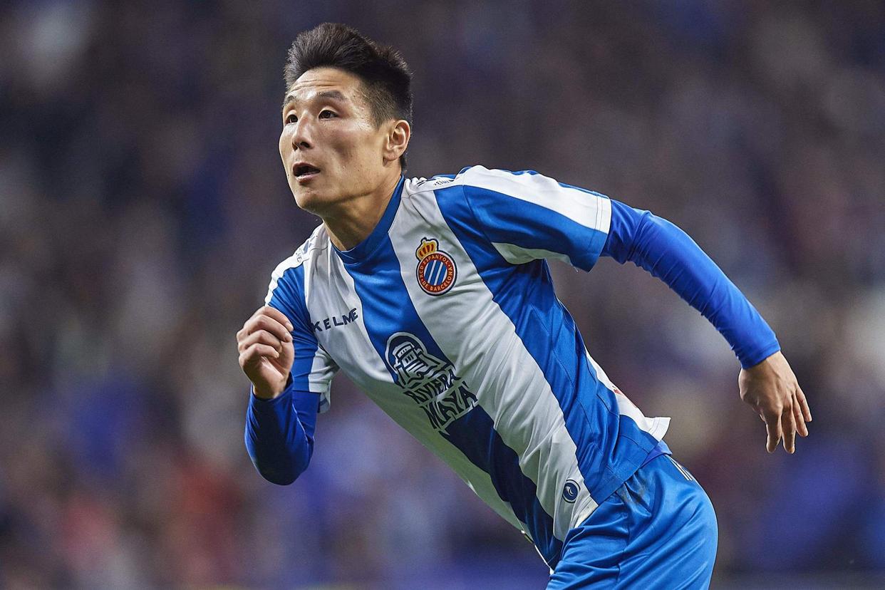 国足阵容和战术,国足教练组阵型