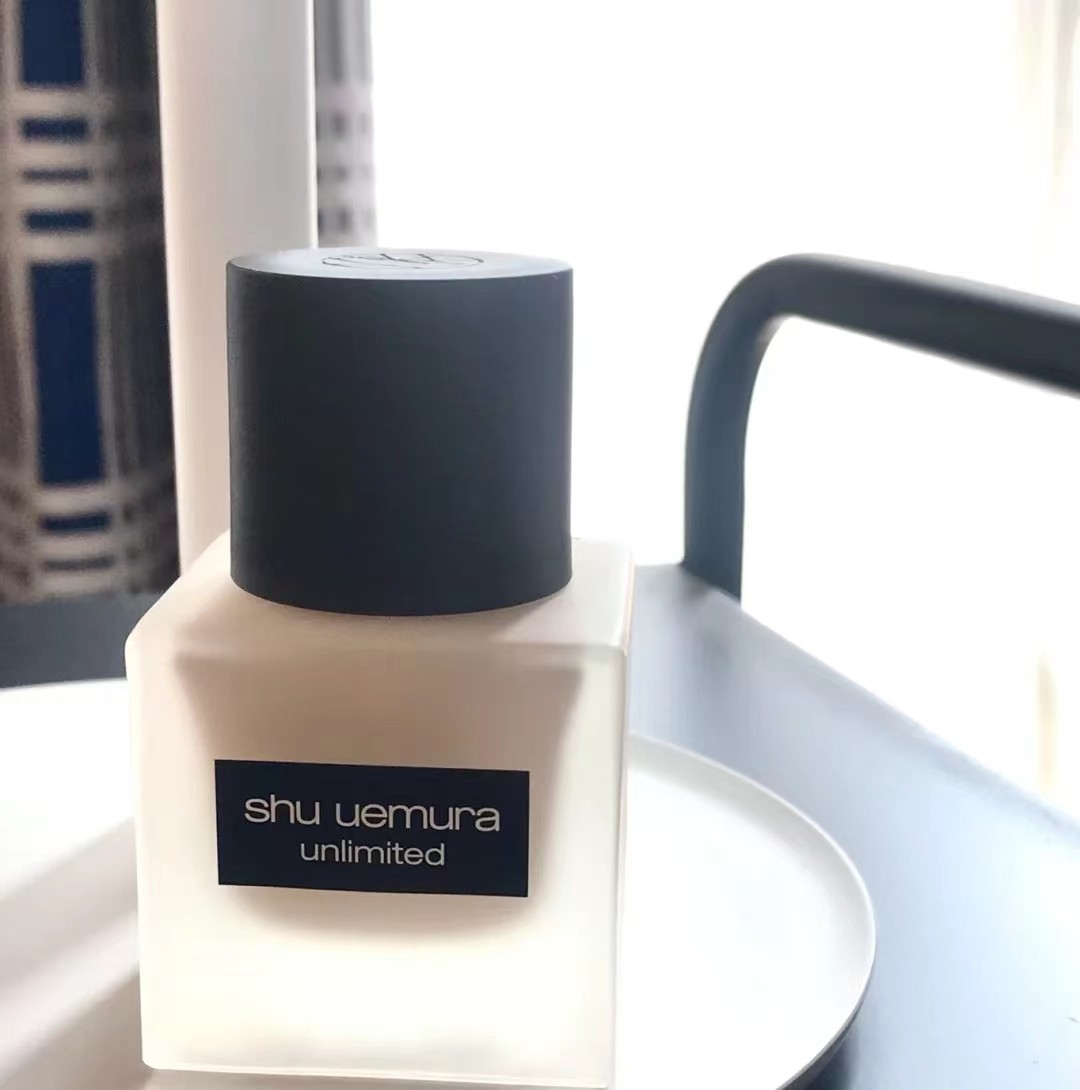 推荐几款适合油皮的粉底液,推荐几款适合混油皮的粉底液