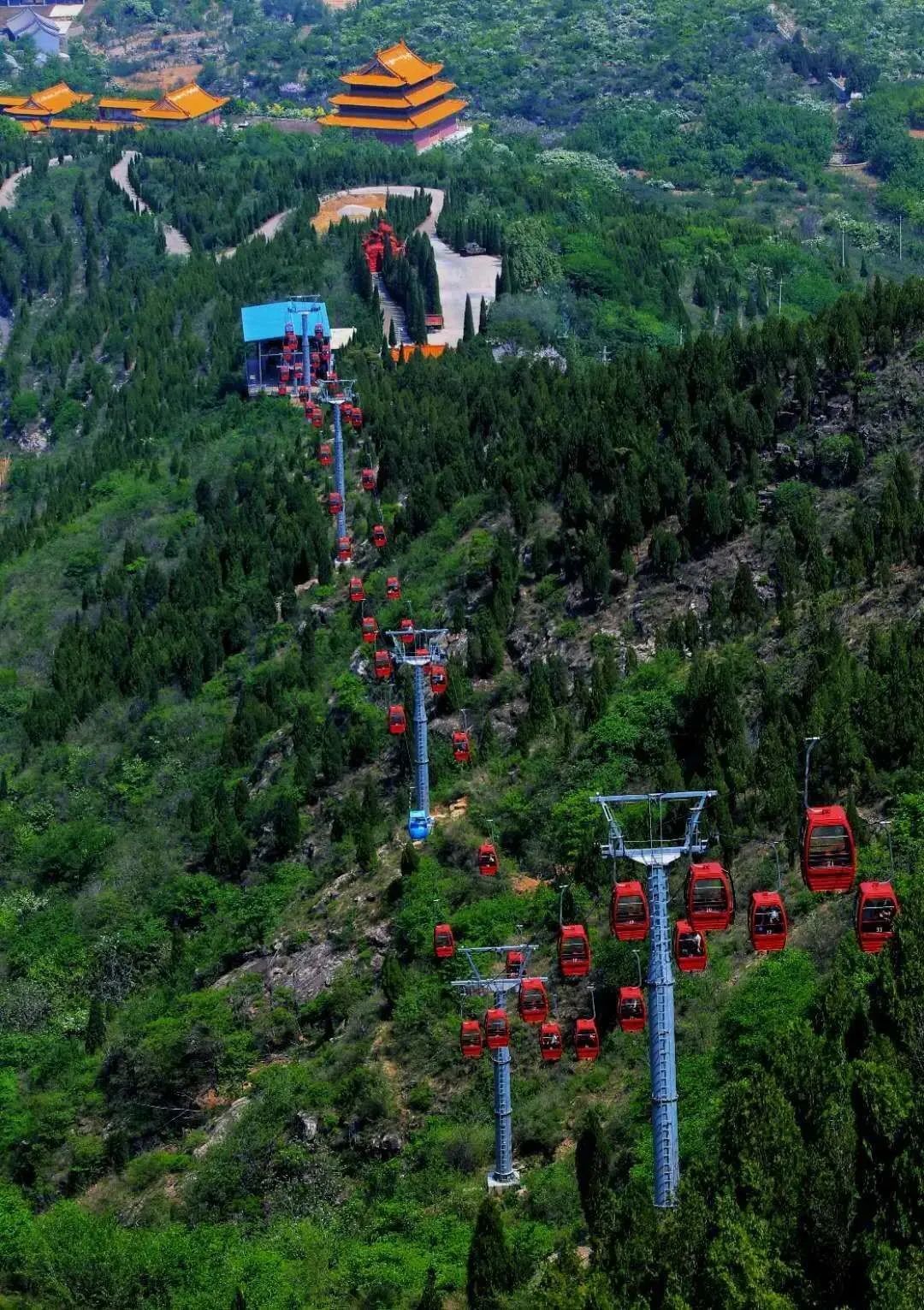 美！青山绿水间，留下一抹齐鲁红！