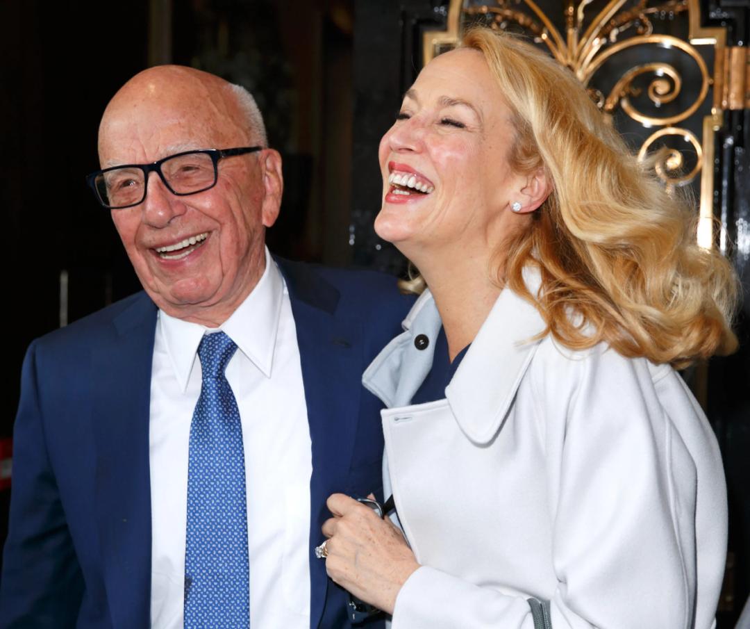 那位曾靓绝时尚圈、串起欧洲上流社会的超模为何落魄至此……