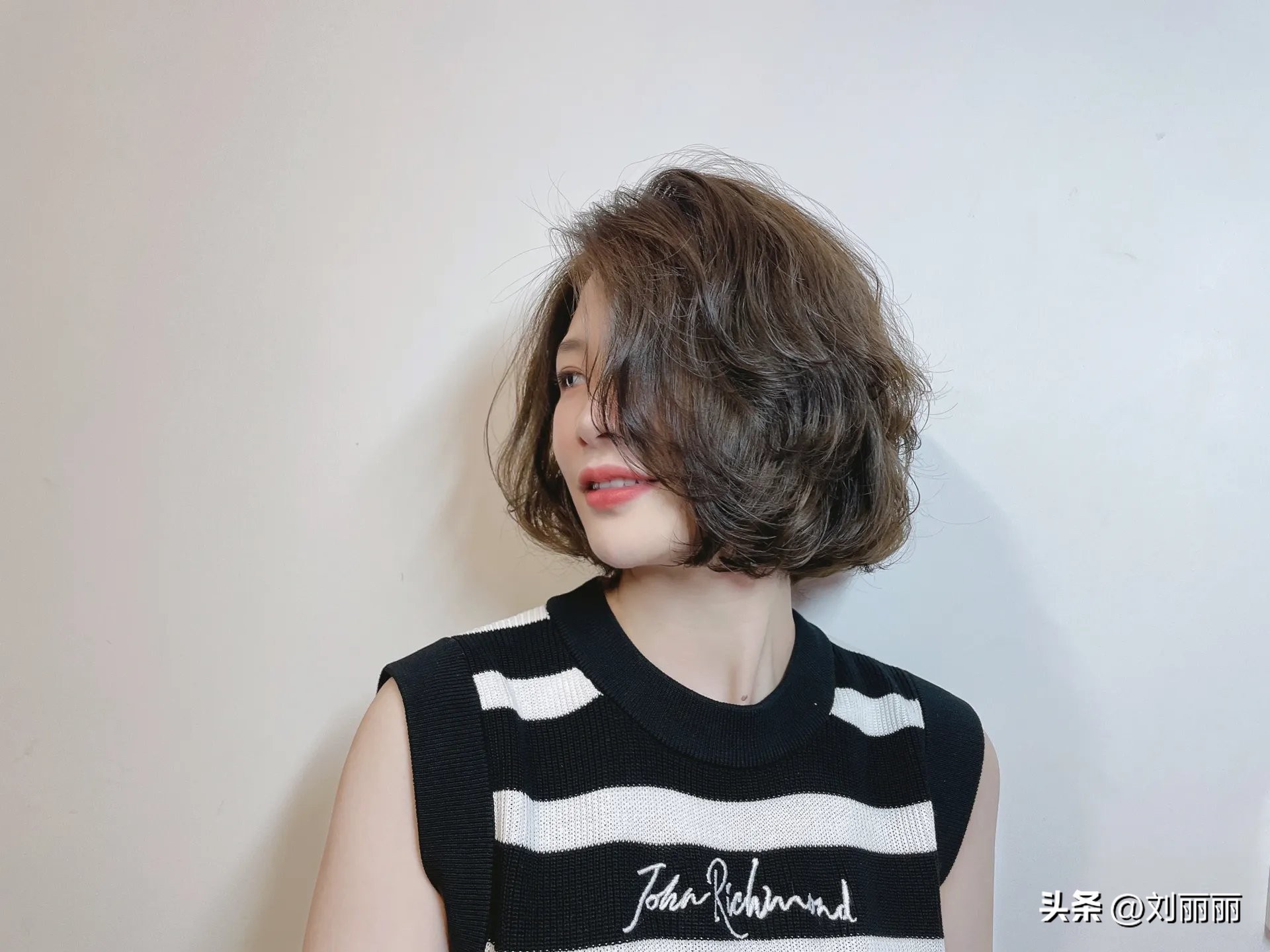 夏季清爽短发不要只会两边剪短了,12-15岁短发学生适合的清爽发型