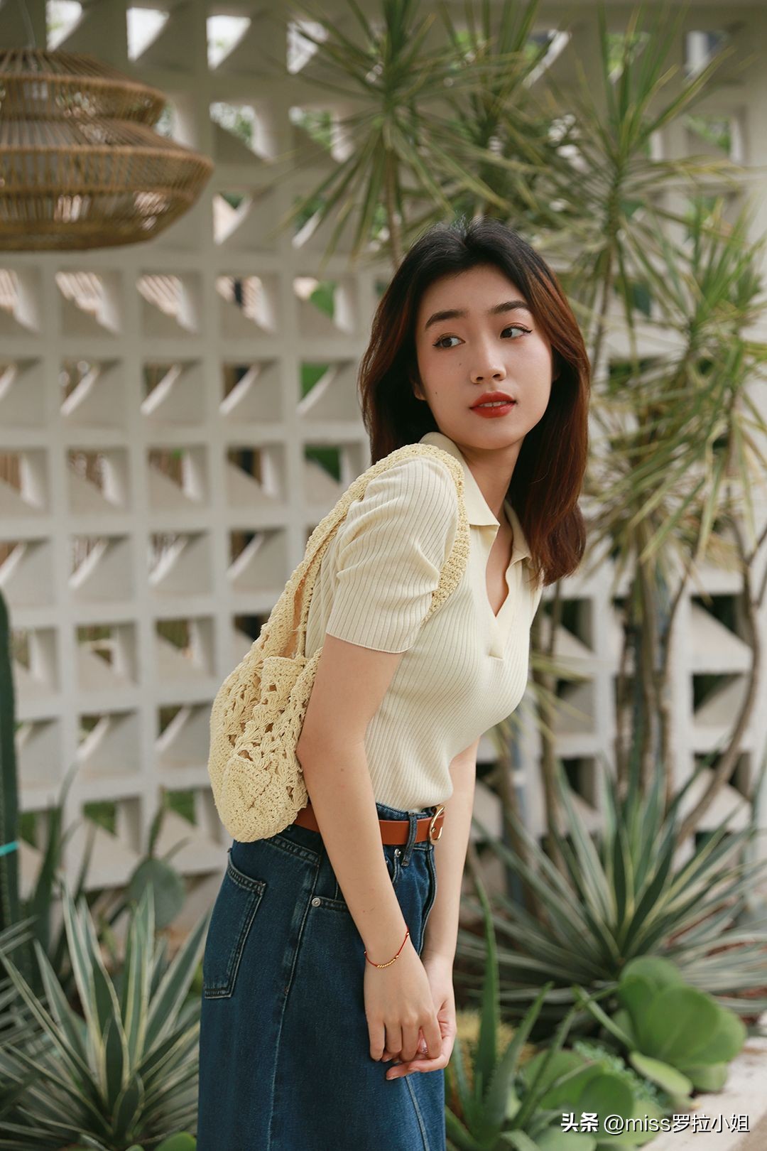 小个子雪纺v领上衣质感,女生穿搭ins高级质感上衣