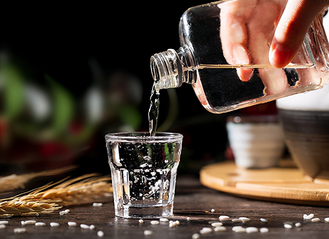 白酒代理商和经销商的区别,白酒经销商和代理商区别