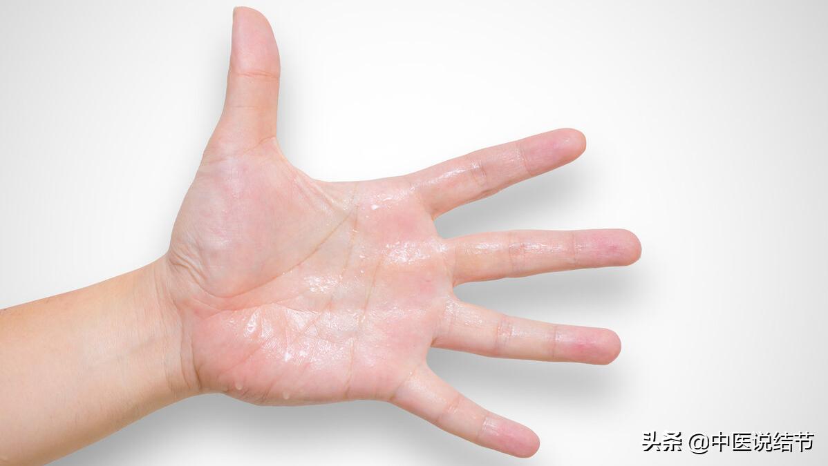 治疗甲状腺结节的3种常用方法，怎样选择？分别有哪些表现？