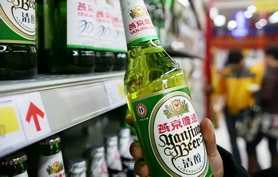 现在的啤酒品牌哪个是纯中国的,你喝的可能是假啤酒