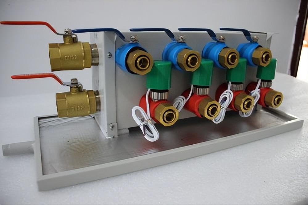 空气能热泵两联供设计方案,空气能热泵两联供系统哪个品牌好