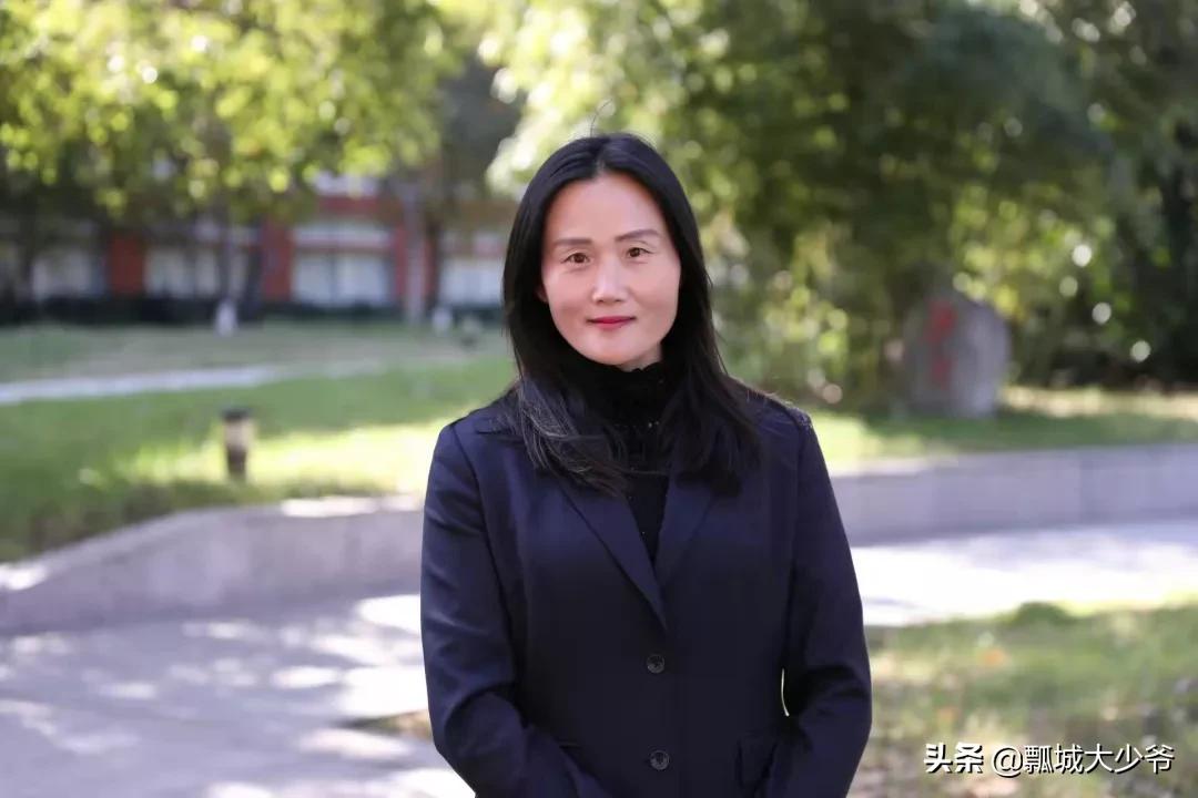 体育教师艺体教研活动,体育教师基本功集体特色展示