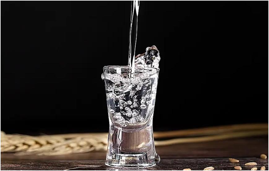 好喝不贵的纯粮食白酒排行榜最新,好喝不贵几十款的纯粮食白酒