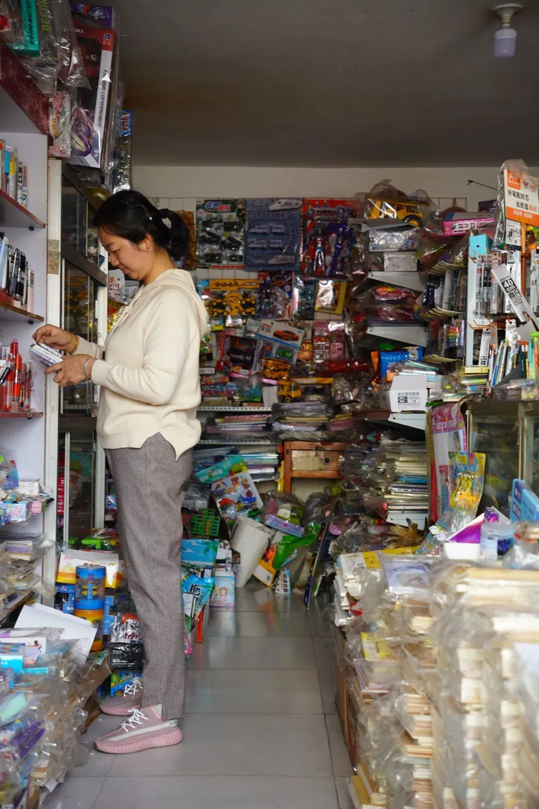 26个春秋！老巷旁的古早文具店，这里藏着无数玉溪学生的回忆！