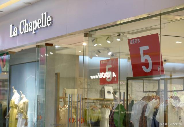 买衣服一定要知道的几件事,买衣服还要看品牌