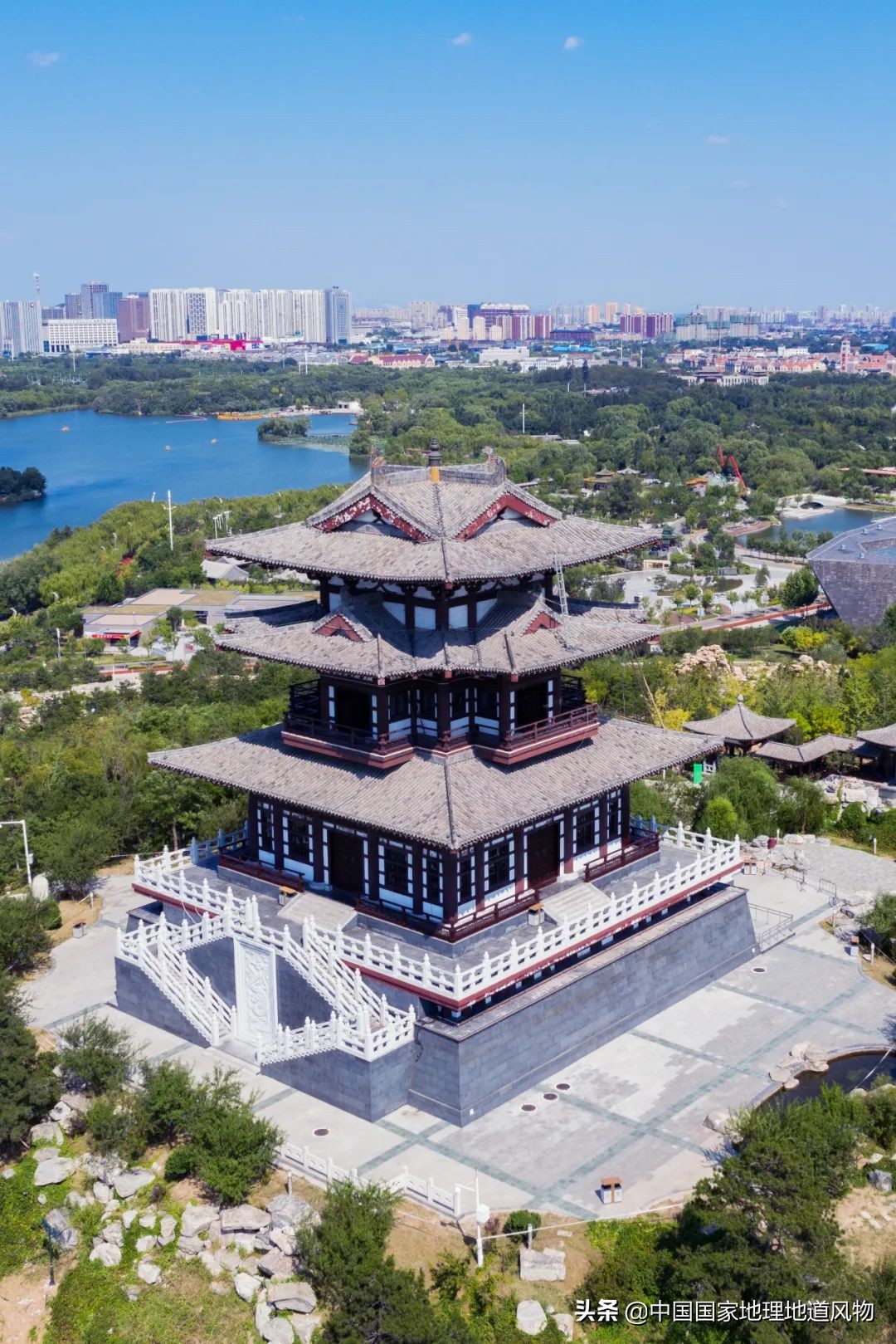 海鲜、瓷器与钢铁！最被低估的“河北第一城”，到底有多猛？