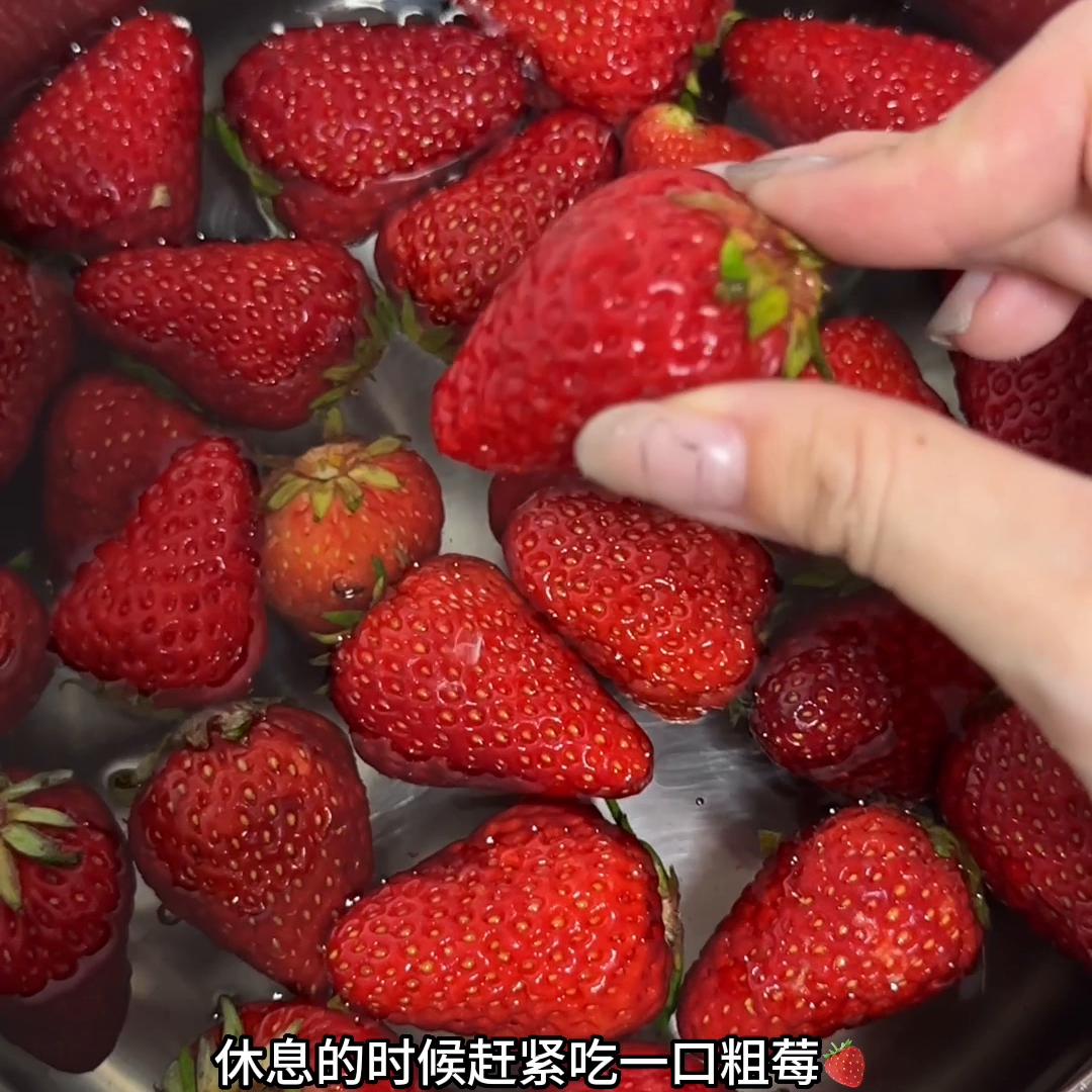 女大学生认真搞钱的一天！欢迎收看我的美甲店工作Vlog...