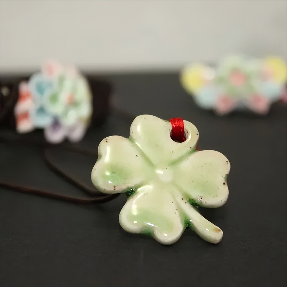 陶瓷山茶花,自然雅致的陶瓷