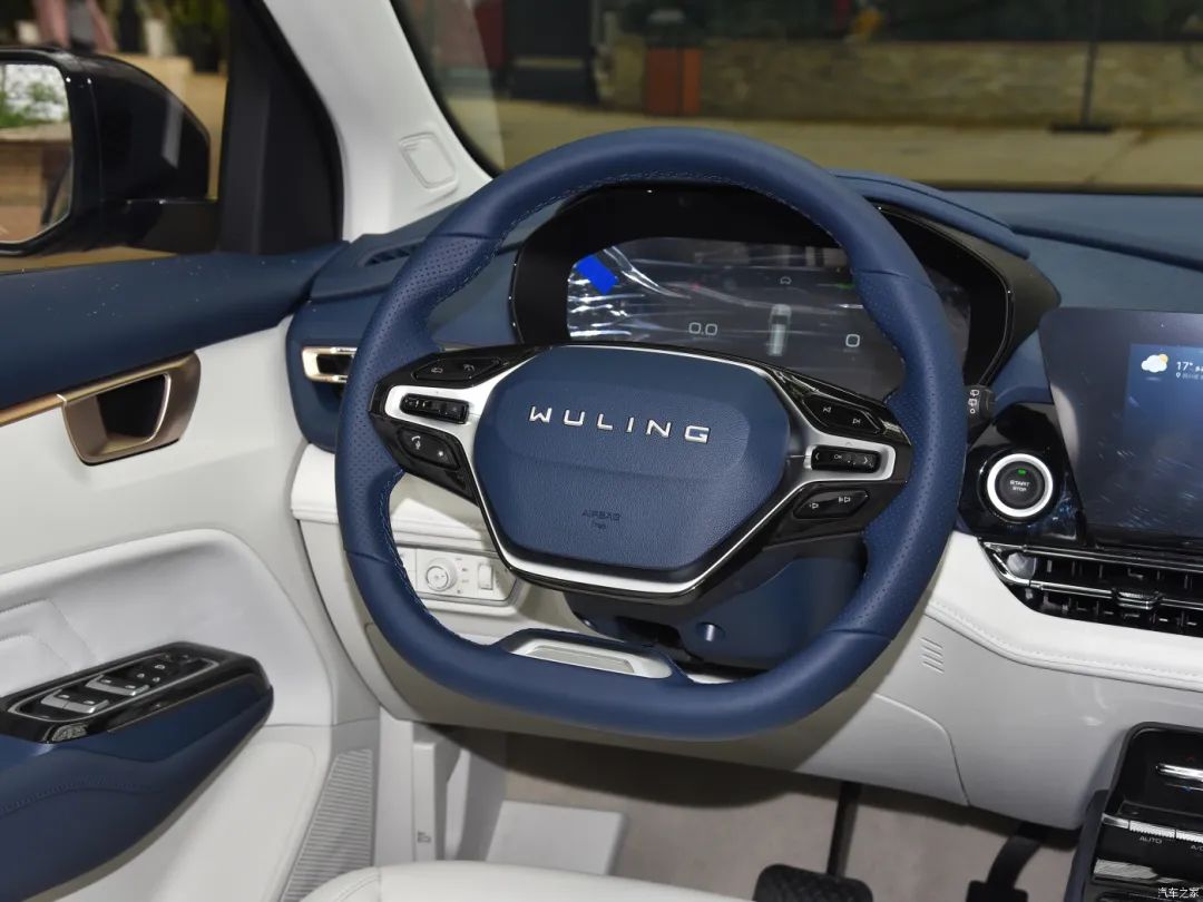 凯捷：最便宜混动MPV?小桌板+腿托，体型与奥德赛相当，却便宜10万？