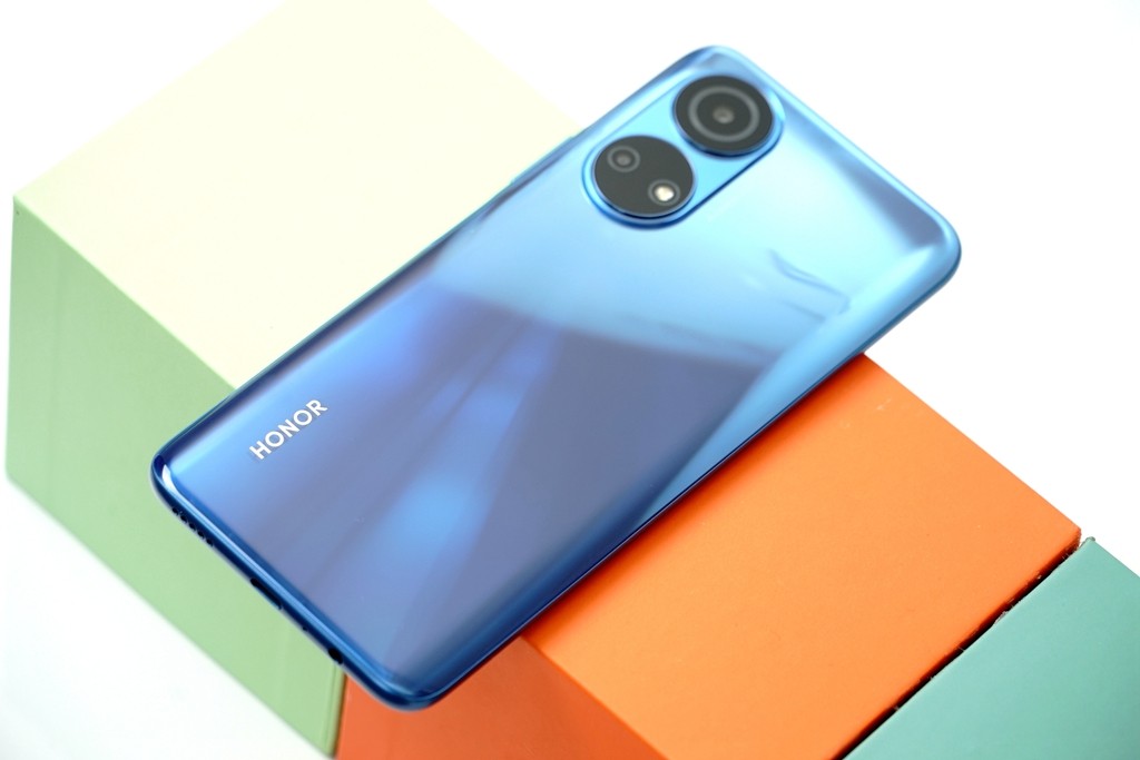 荣耀畅玩30plus测评黑色,荣耀畅玩30plus官方售价5g