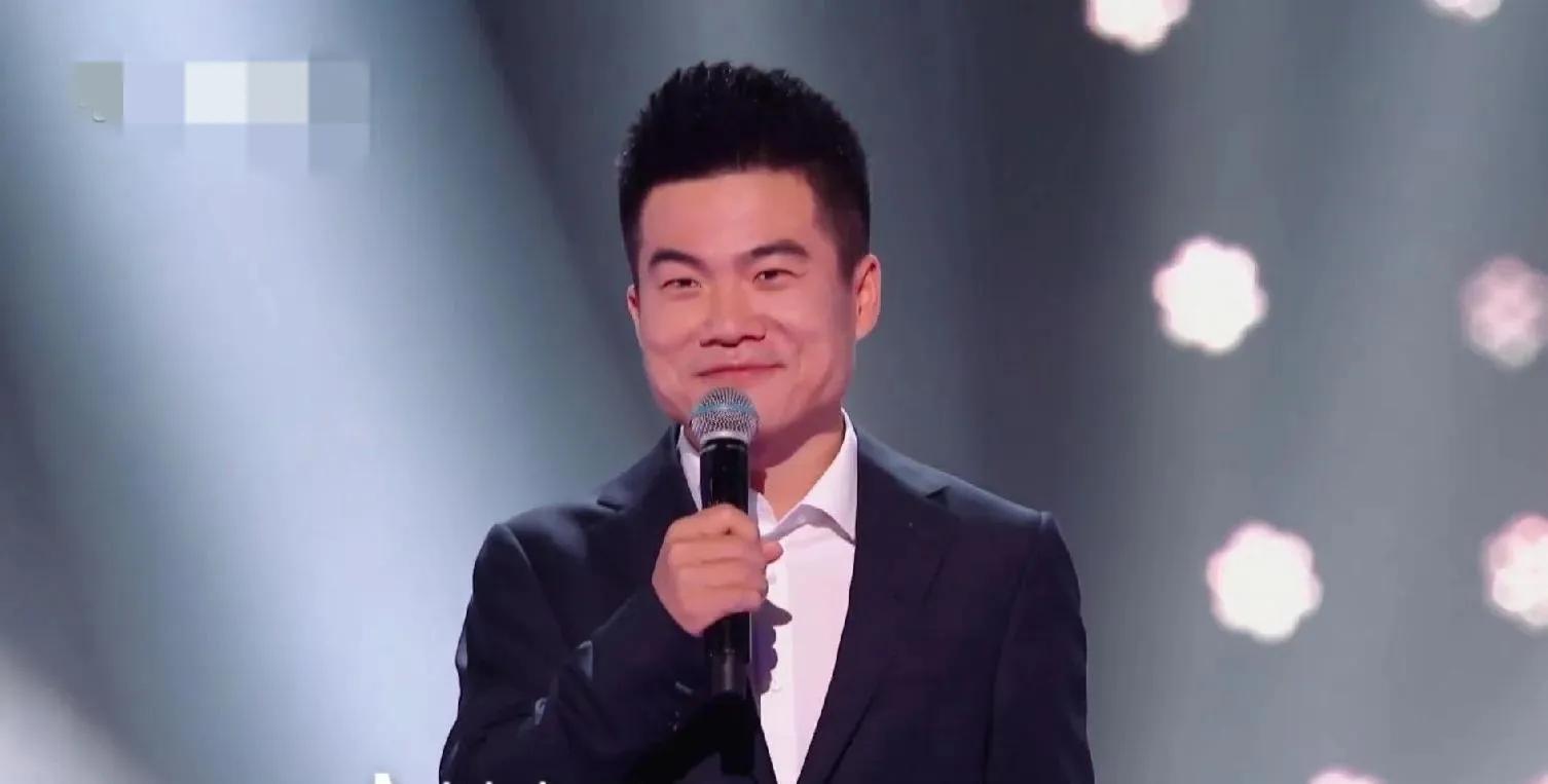 董宇辉largerthanmyhand片段,董宇辉参加小撒央视节目路透